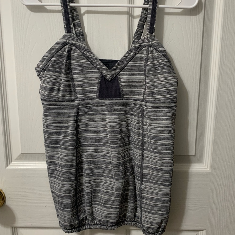 Lululemon tank